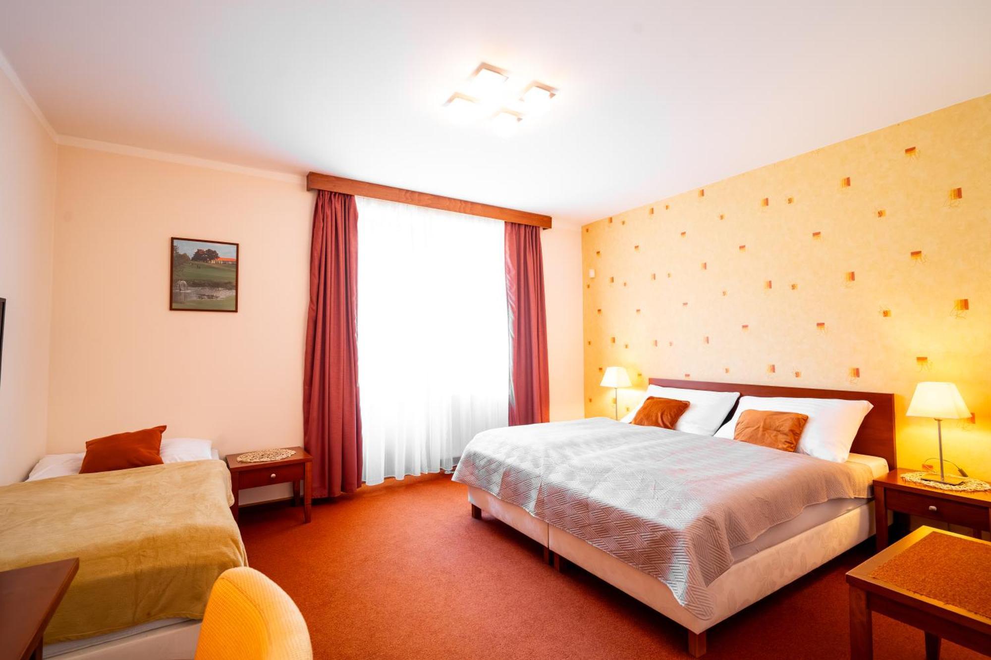 Golf Hotel Austerlitz Exteriér fotografie