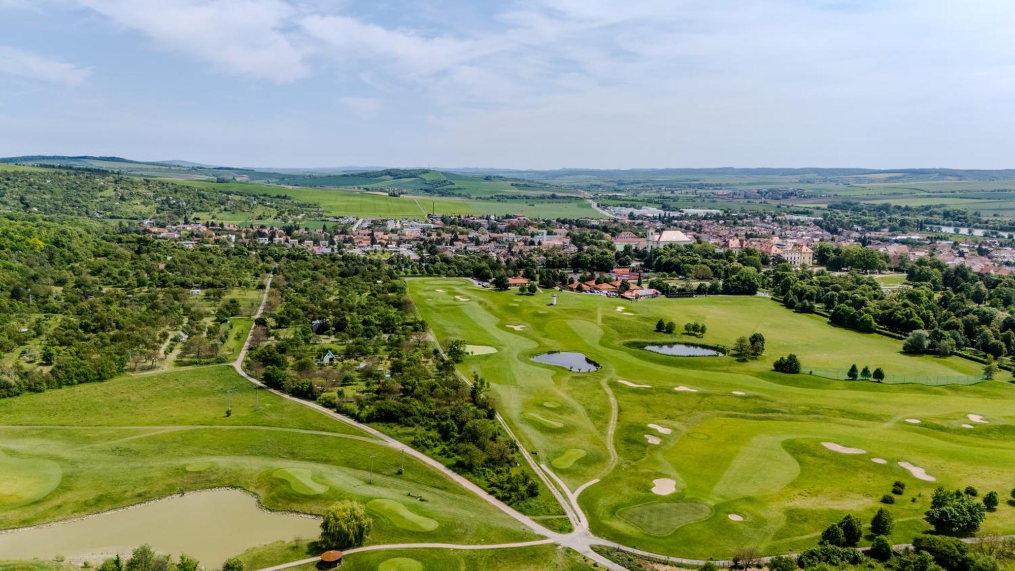Golf Hotel Austerlitz Exteriér fotografie